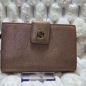 Gucci Pink/ Mauve Leather Women's Wallet